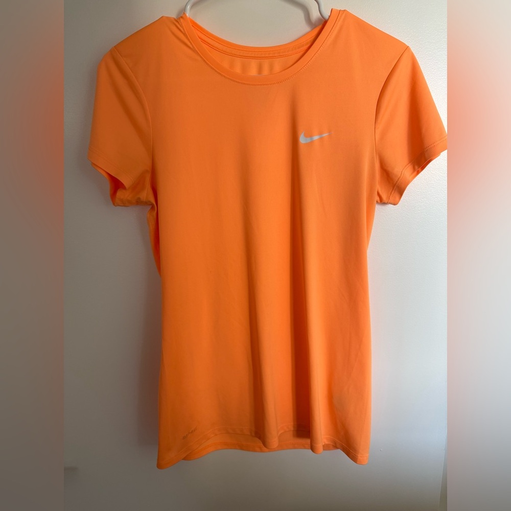 Nike Women's Bright Orange Short Sleeve Tee